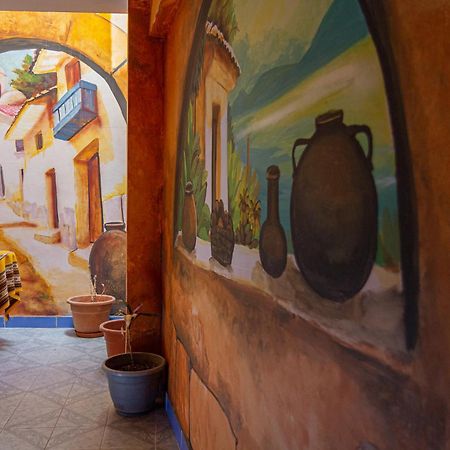 Hostal Sonia Копакабана Экстерьер фото