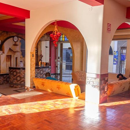 Hostal Sonia Копакабана Экстерьер фото