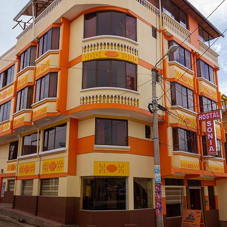 Hostal Sonia Копакабана Экстерьер фото