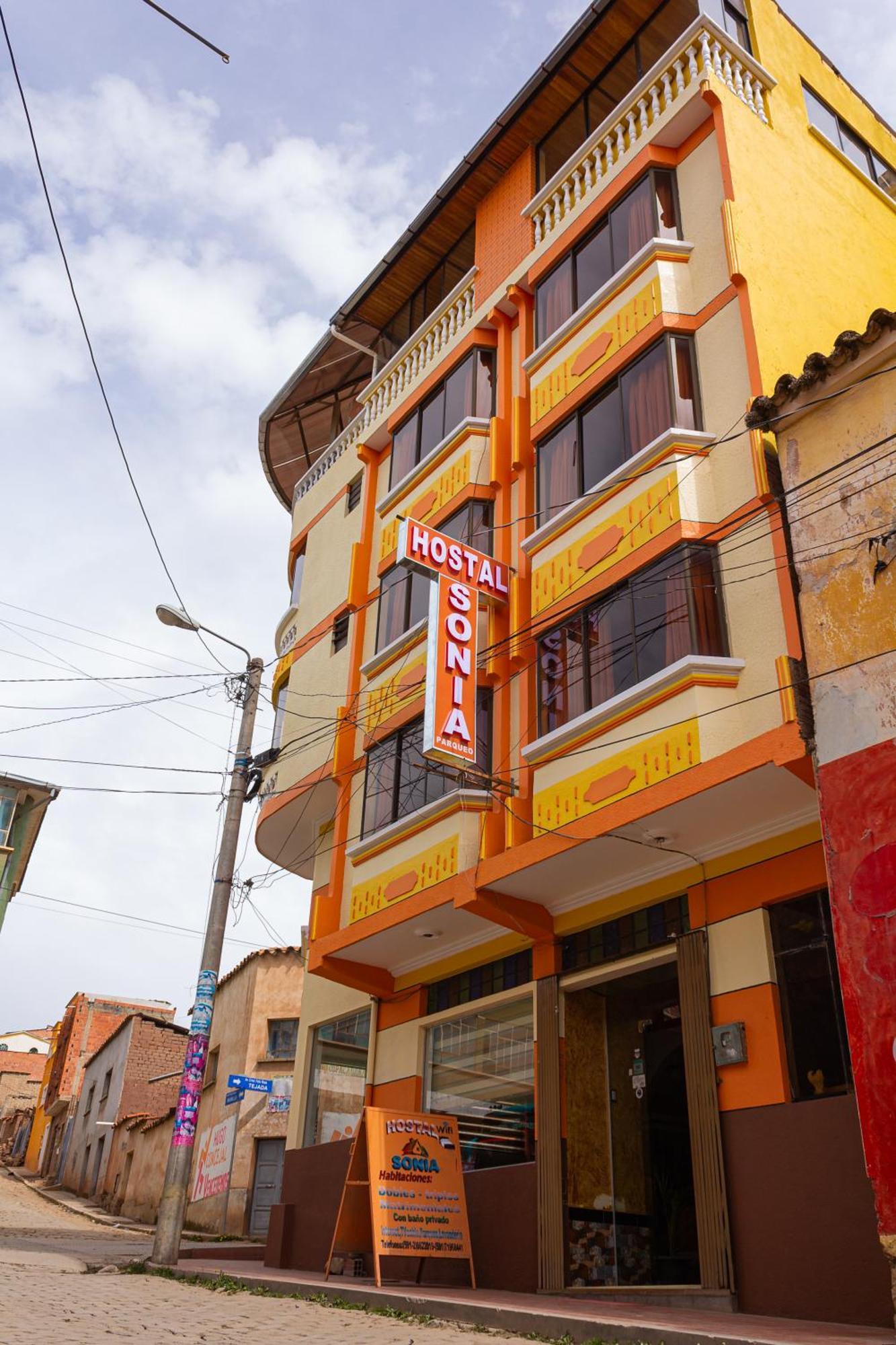 Hostal Sonia Копакабана Экстерьер фото