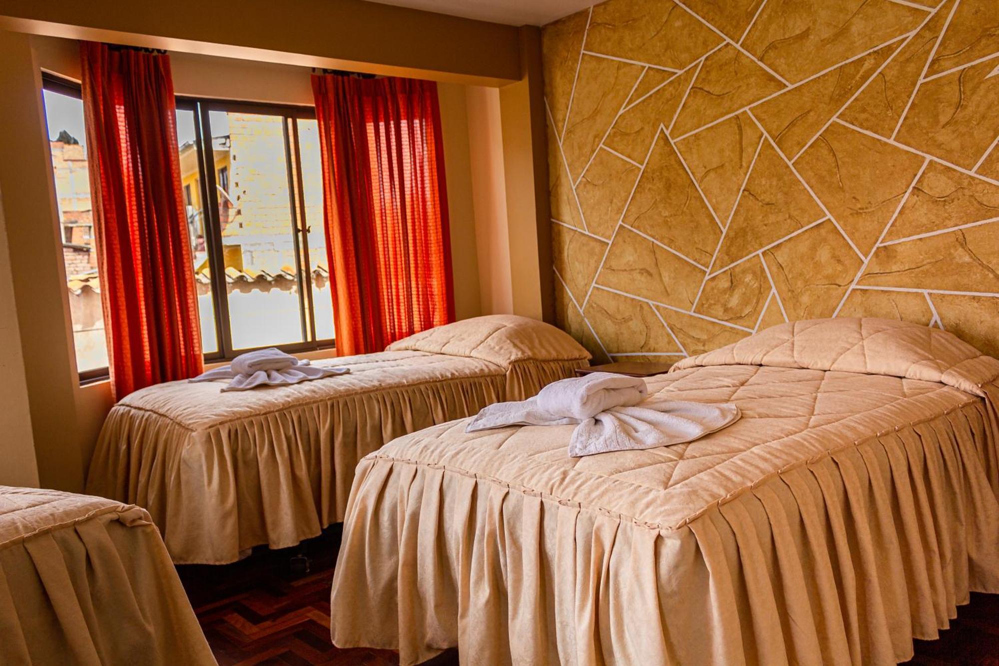 Hostal Sonia Копакабана Экстерьер фото