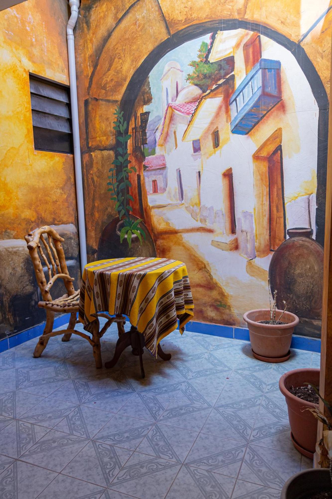 Hostal Sonia Копакабана Экстерьер фото