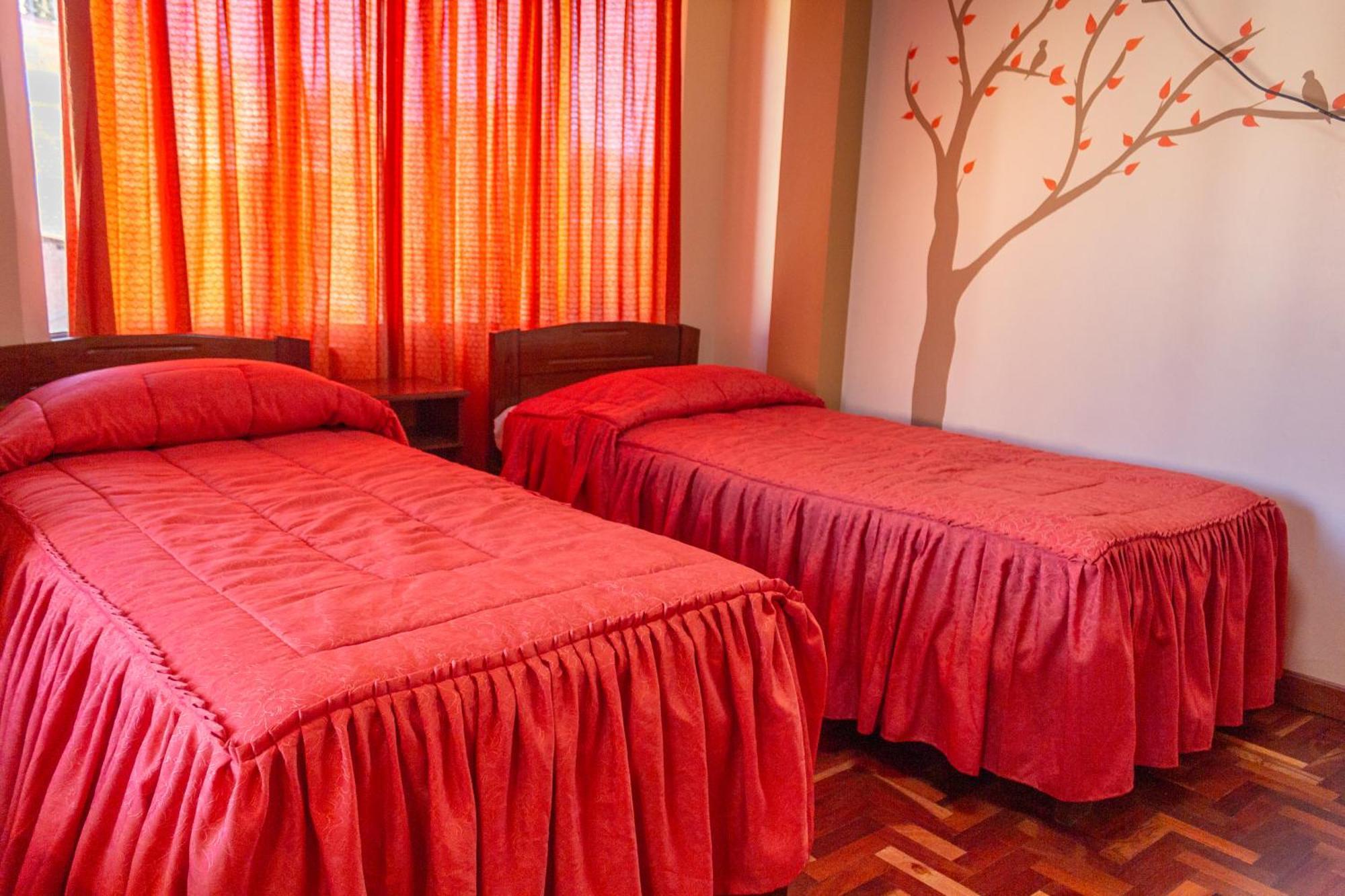 Hostal Sonia Копакабана Экстерьер фото